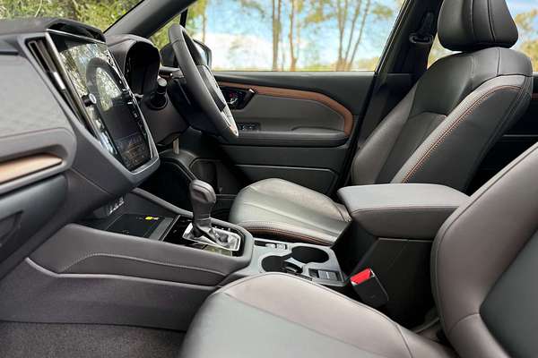 2025 Subaru Forester Hybrid Sport S6