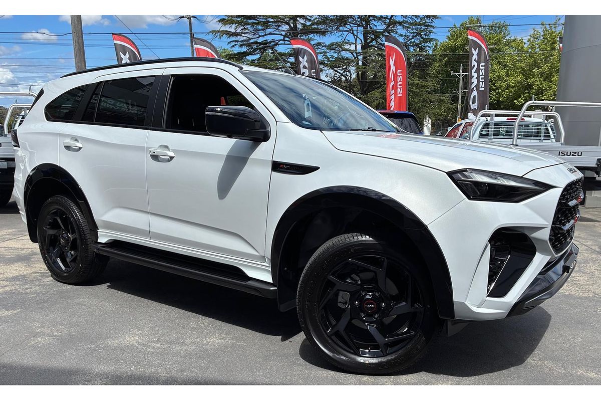 2025 Isuzu MU-X X-TERRAIN