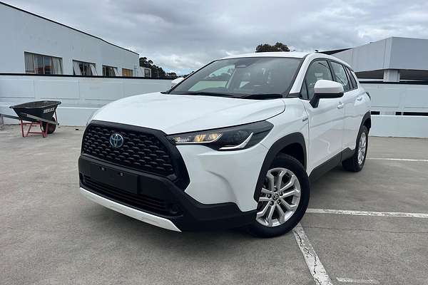 2024 Toyota Corolla Cross GX MXGH10R