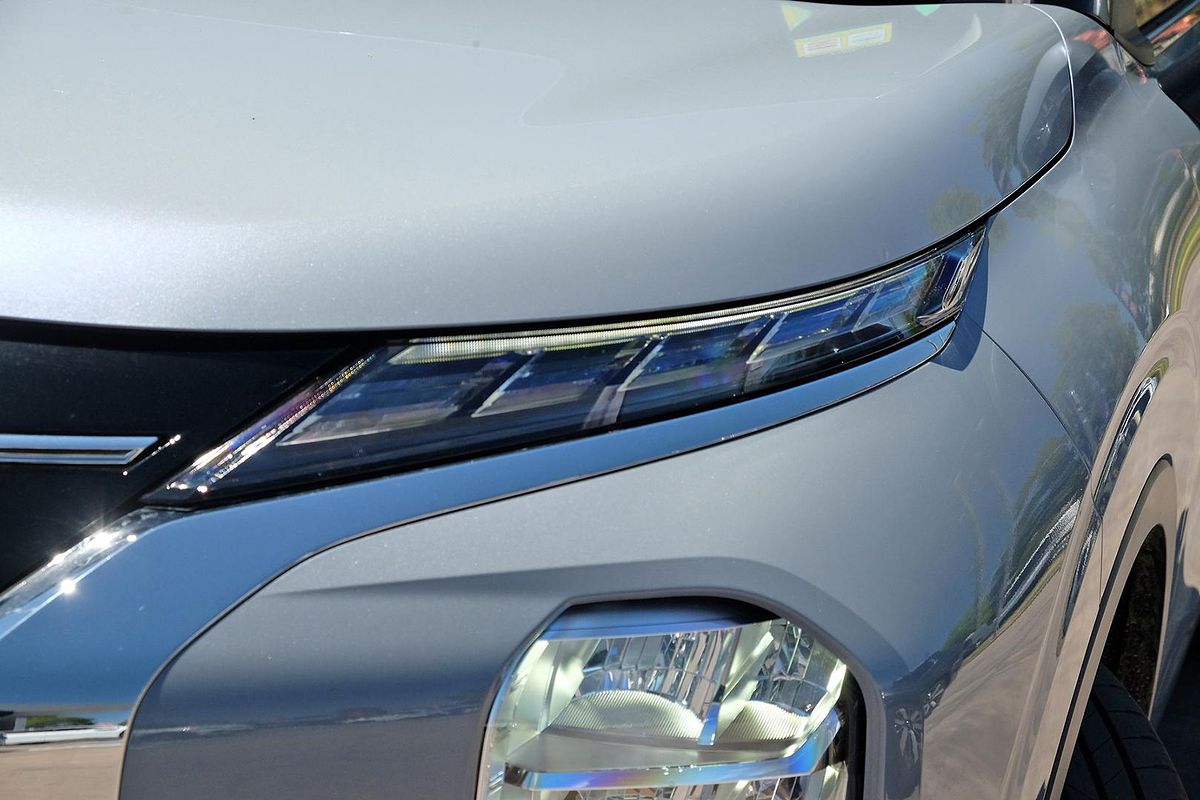 2025 Mitsubishi Outlander Exceed ZM