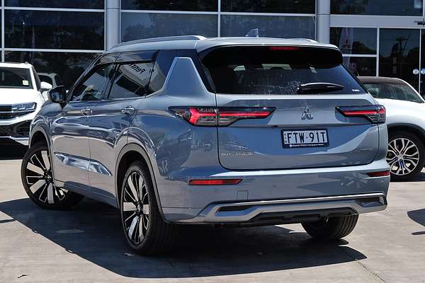 2025 Mitsubishi Outlander Exceed ZM