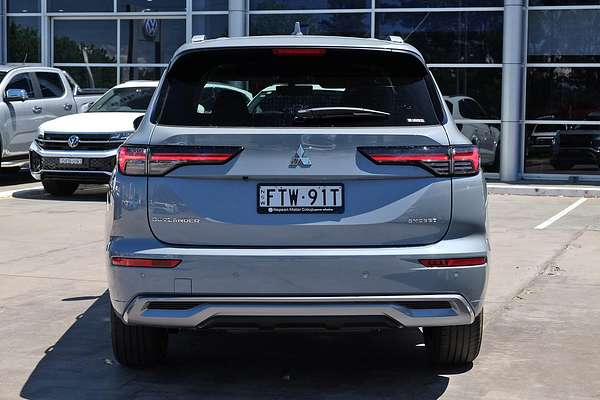 2025 Mitsubishi Outlander Exceed ZM