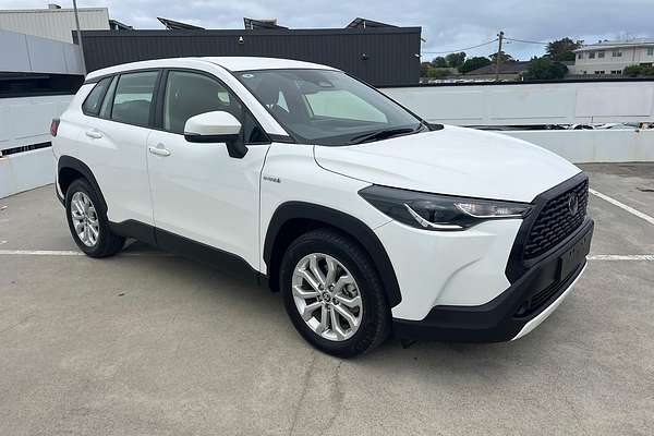 2024 Toyota Corolla Cross GX MXGH10R