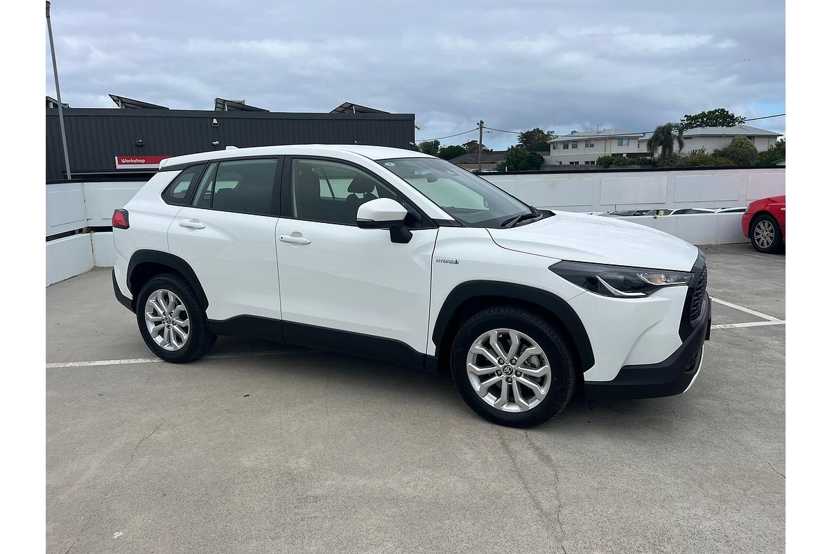 2024 Toyota Corolla Cross GX MXGH10R