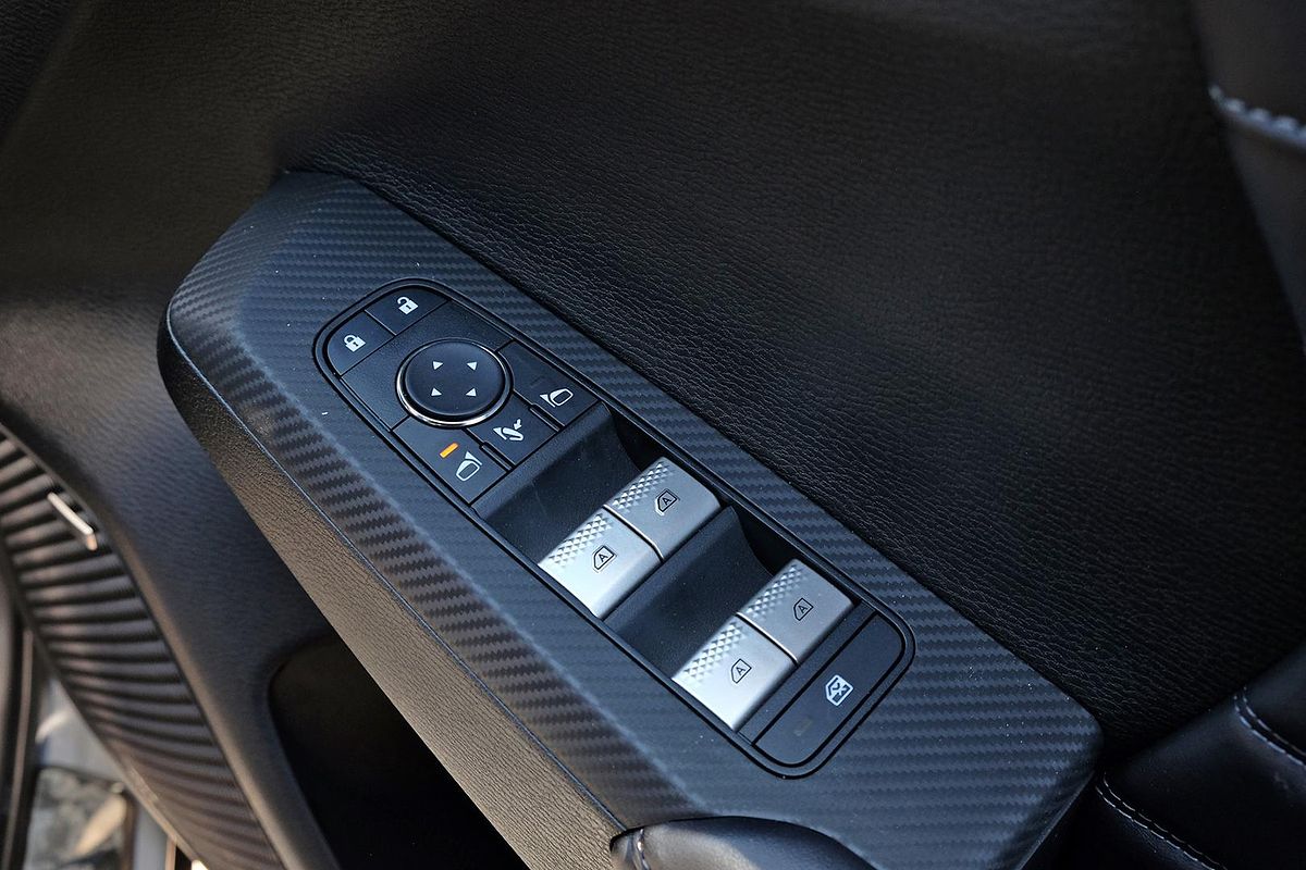 2025 Mitsubishi Outlander Exceed ZM