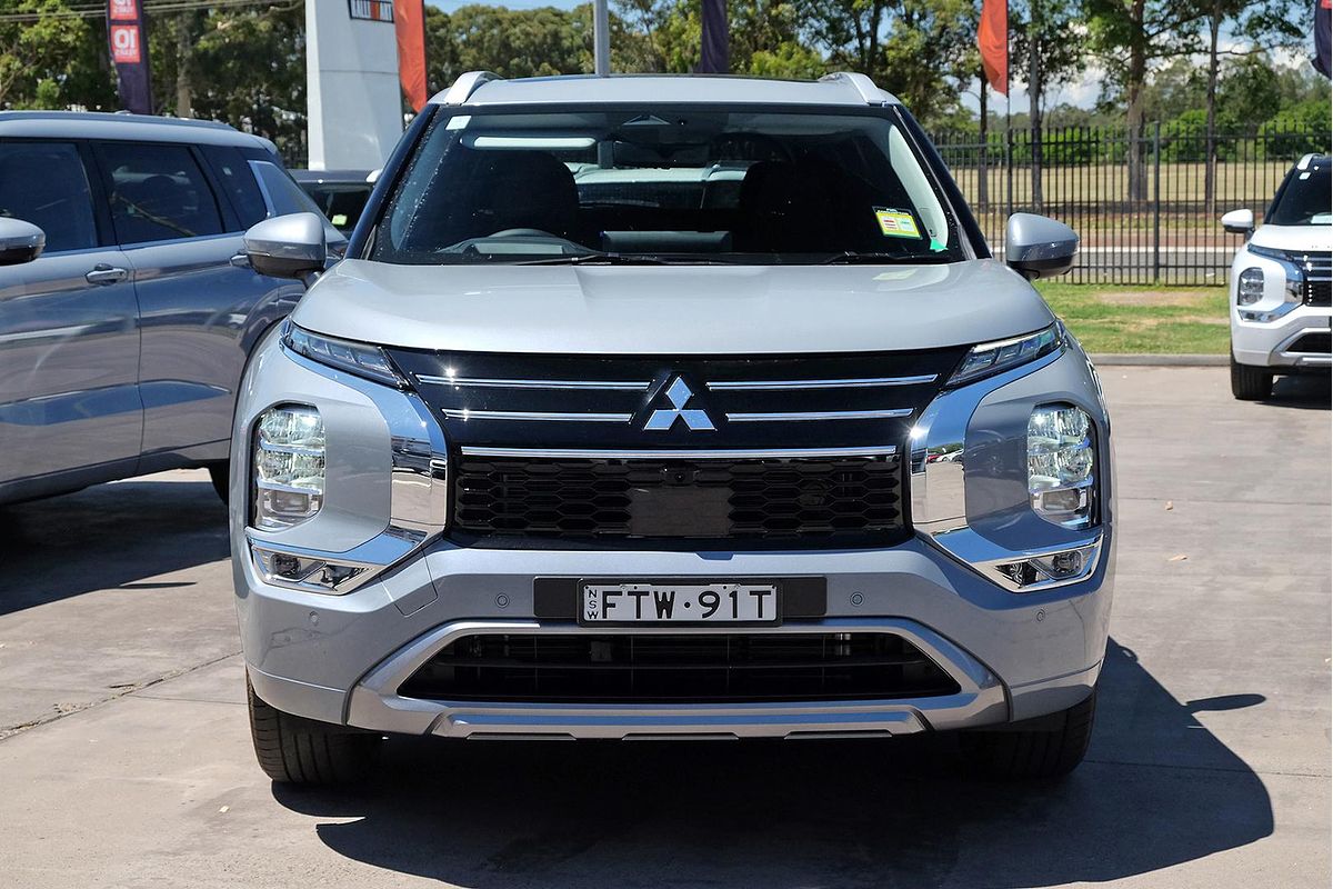 2025 Mitsubishi Outlander Exceed ZM