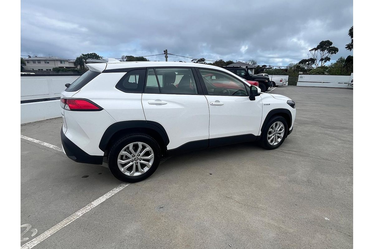 2024 Toyota Corolla Cross GX MXGH10R