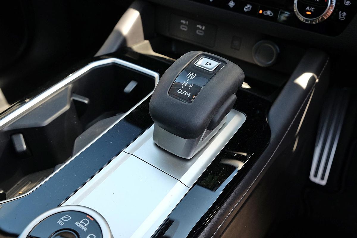 2025 Mitsubishi Outlander Exceed ZM