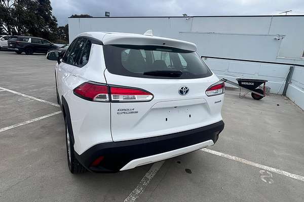2024 Toyota Corolla Cross GX MXGH10R