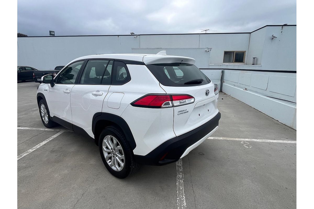 2024 Toyota Corolla Cross GX MXGH10R
