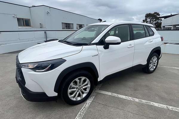 2024 Toyota Corolla Cross GX MXGH10R
