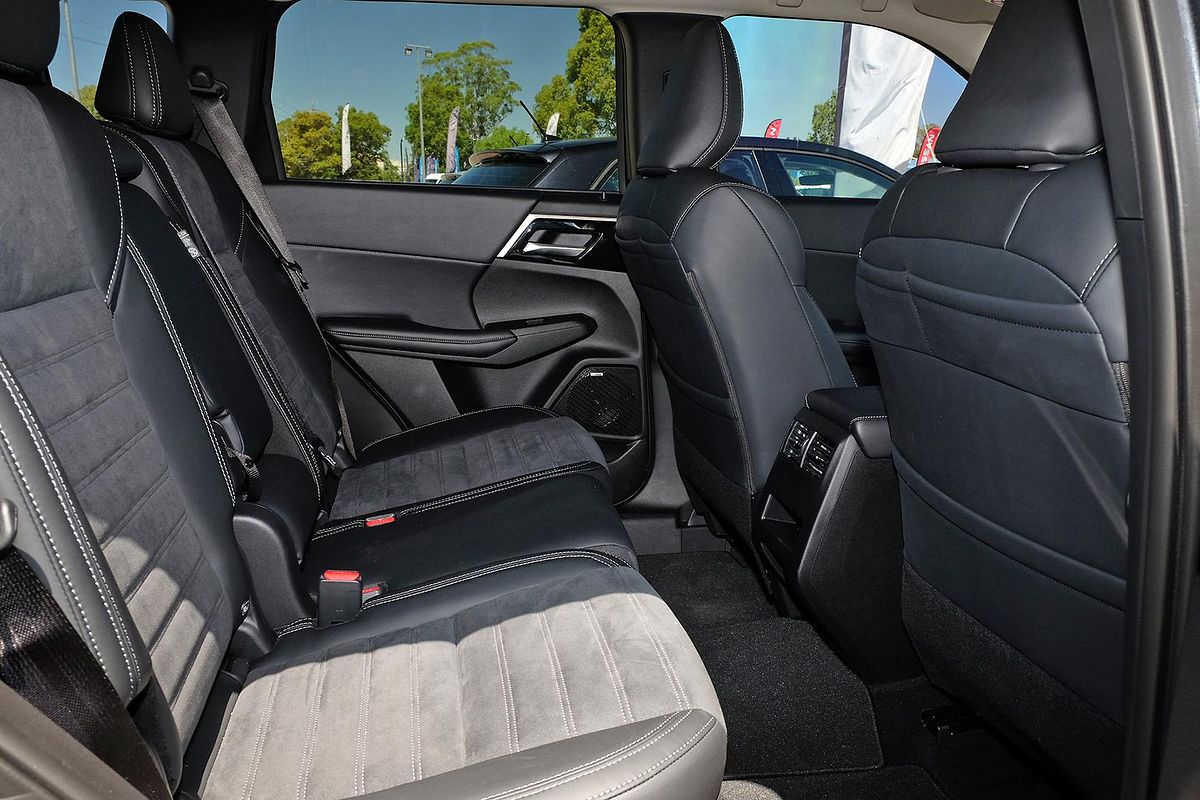 2025 Mitsubishi Outlander Aspire ZM