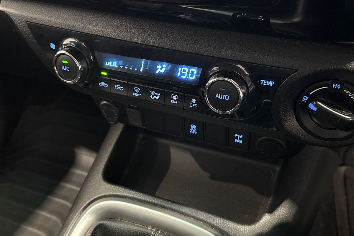 2017 Toyota Hilux SR5 GUN126R 4X4