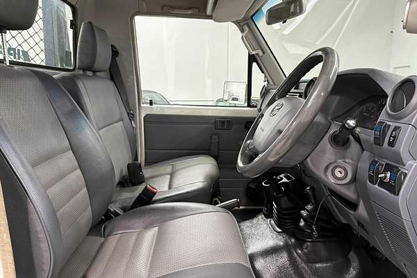2013 Toyota Landcruiser Workmate VDJ79R 4X4