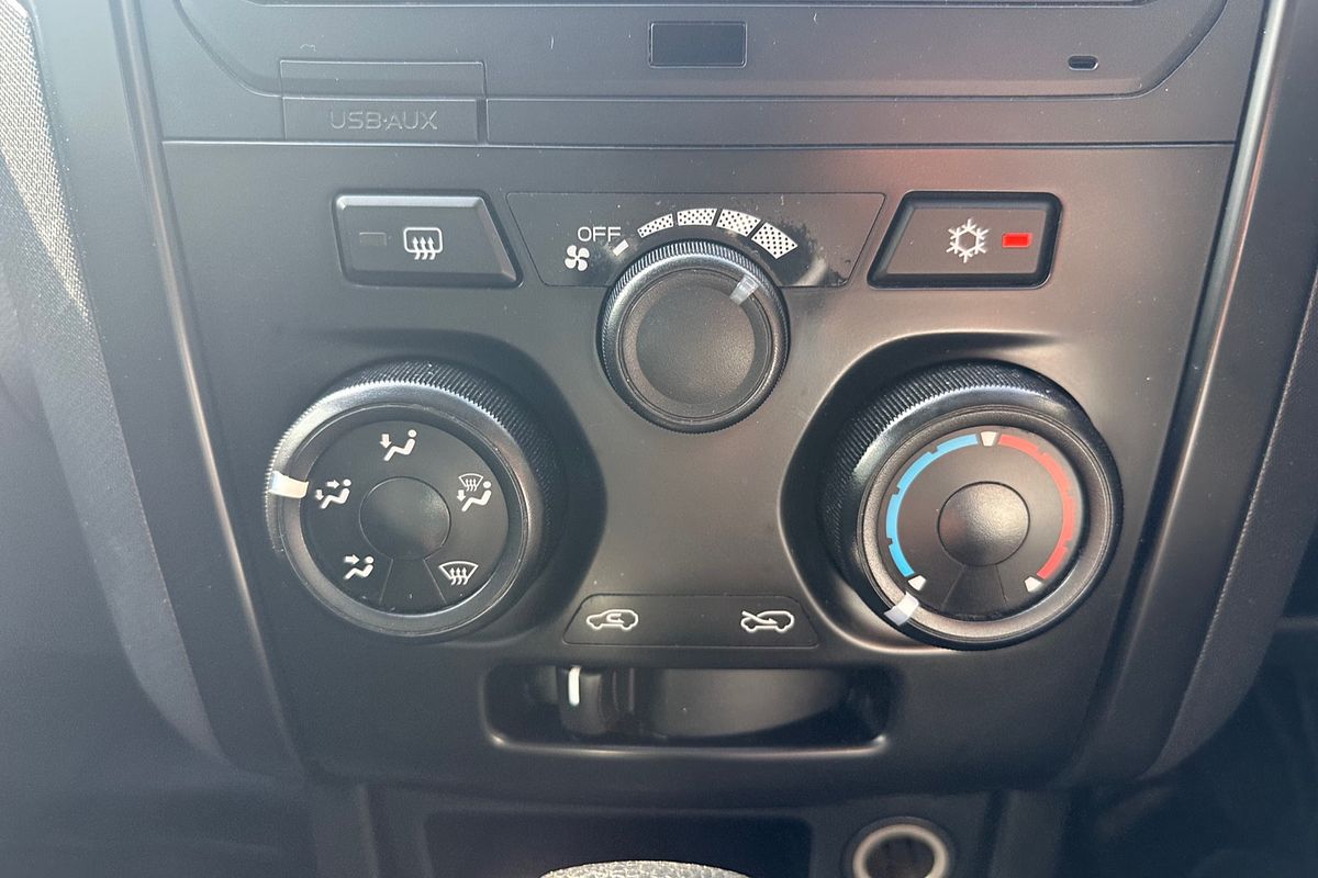2019 Isuzu D-MAX SX High Ride Rear Wheel Drive