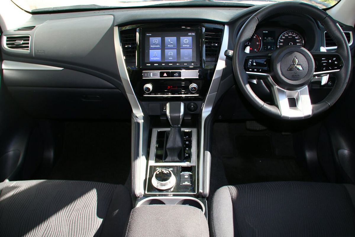 2024 Mitsubishi Pajero Sport GLS QG