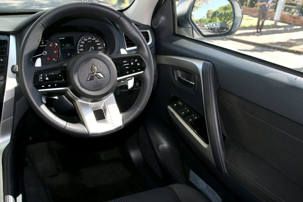 2024 Mitsubishi Pajero Sport GLS QG