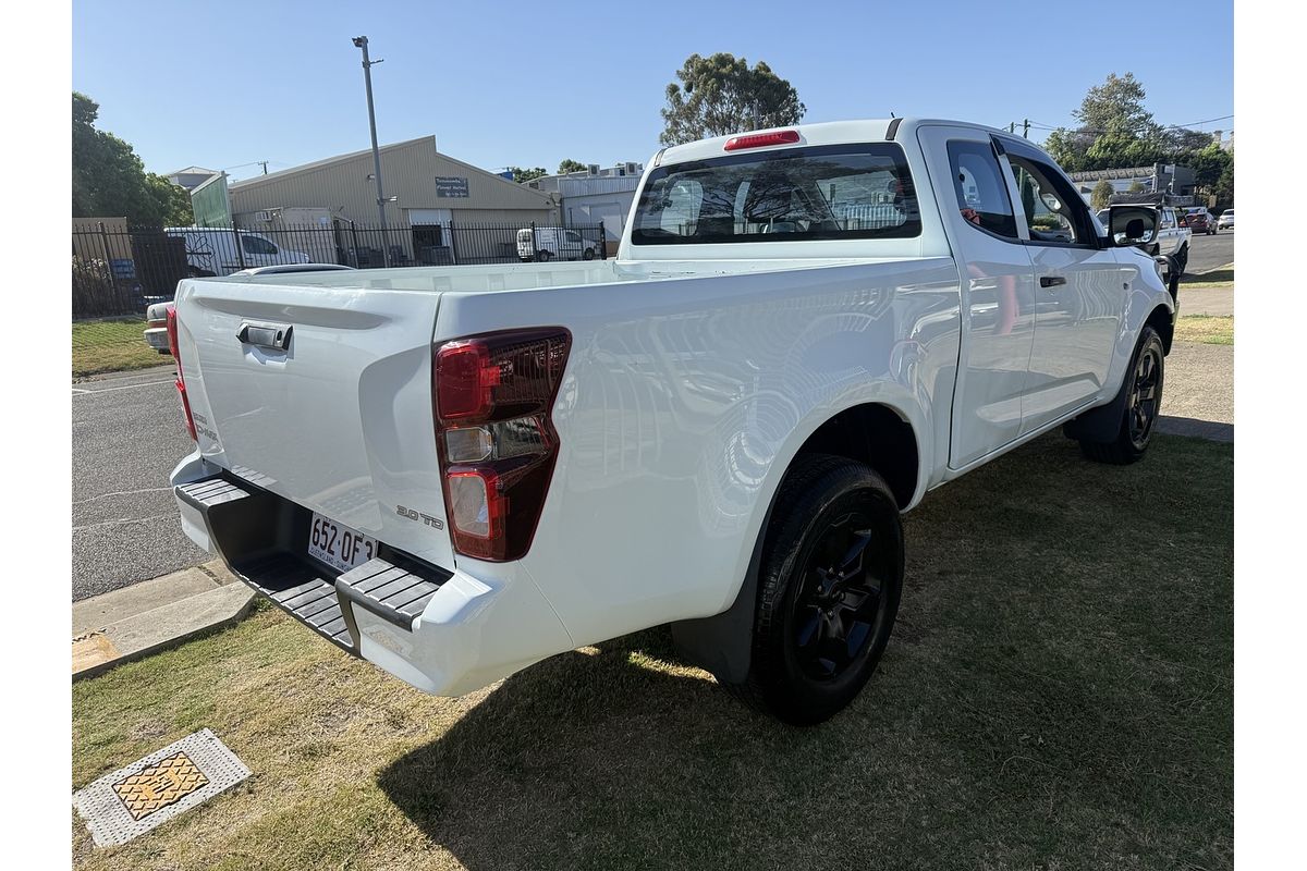 2020 Isuzu D-MAX SX High Ride Rear Wheel Drive