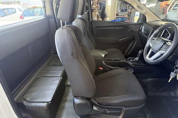 2020 Isuzu D-MAX SX High Ride Rear Wheel Drive