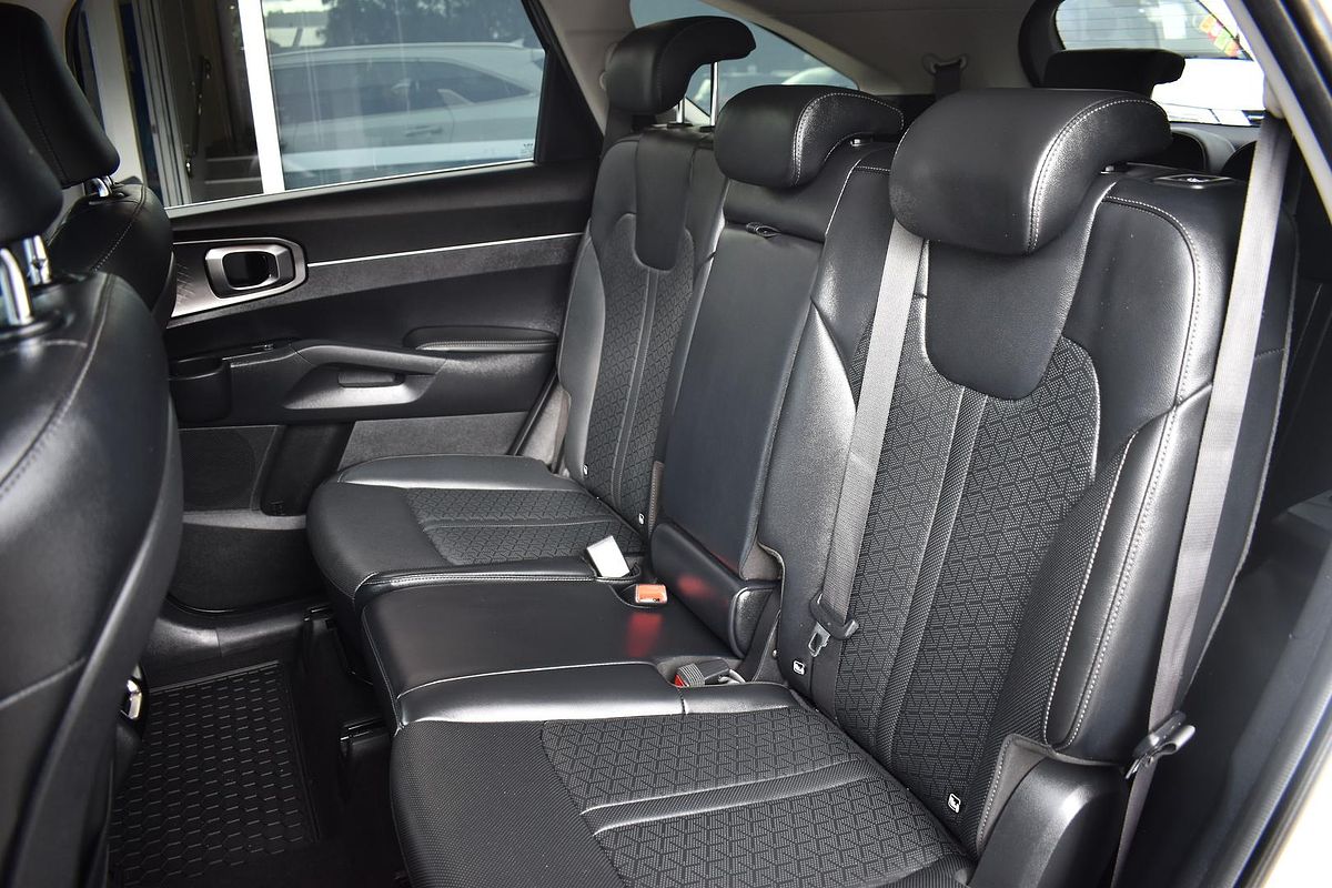 2023 Kia Sorento Sport+ MQ4