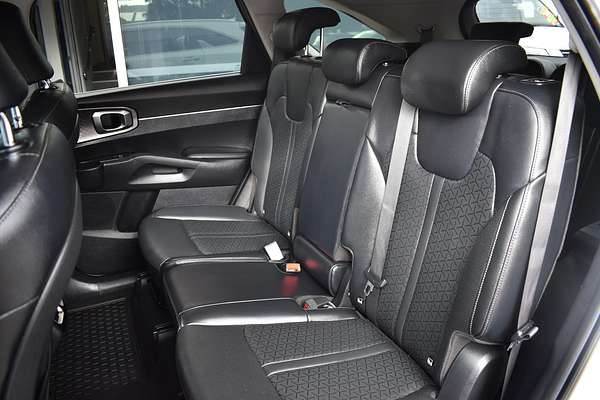 2023 Kia Sorento Sport+ MQ4