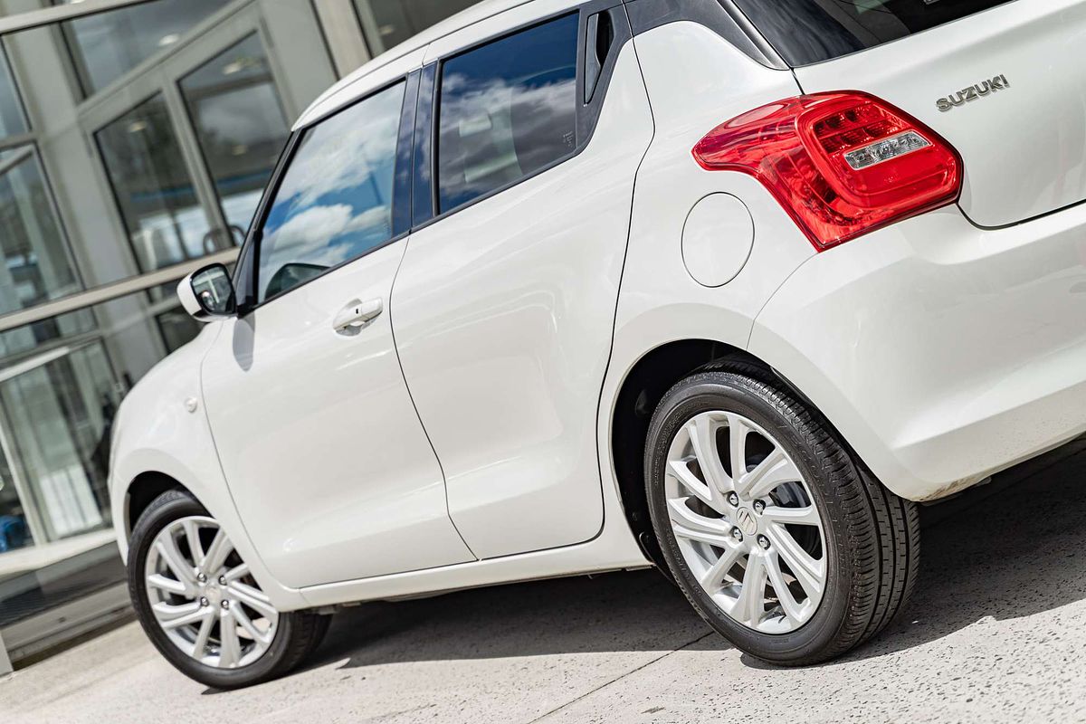 2022 Suzuki Swift GLX Turbo AZ Series II