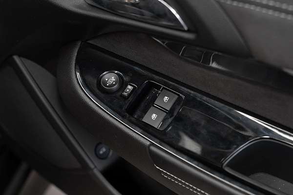 2016 Holden Special Vehicles Maloo R8 LSA GEN-F2 Rear Wheel Drive