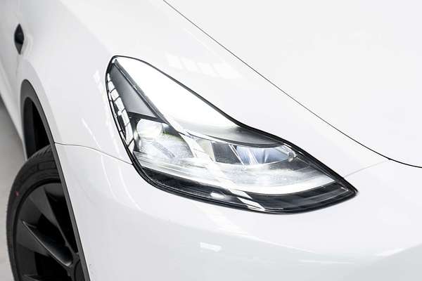 2022 Tesla Model Y Rear-Wheel Drive