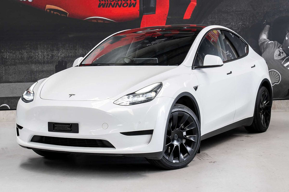 2022 Tesla Model Y Rear-Wheel Drive