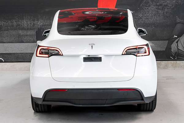 2022 Tesla Model Y Rear-Wheel Drive