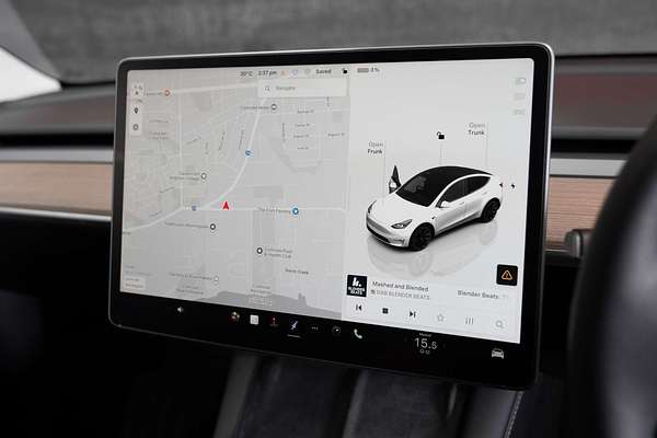 2022 Tesla Model Y Rear-Wheel Drive