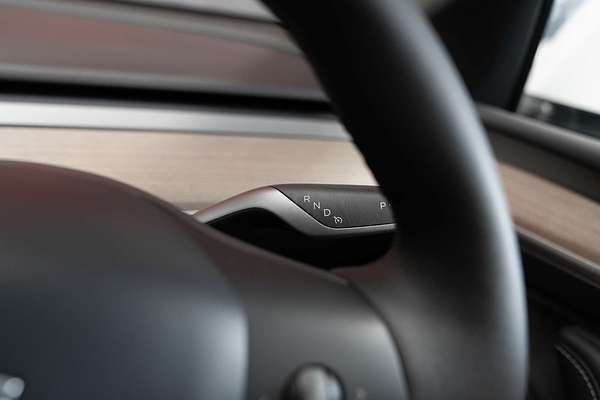 2022 Tesla Model Y Rear-Wheel Drive