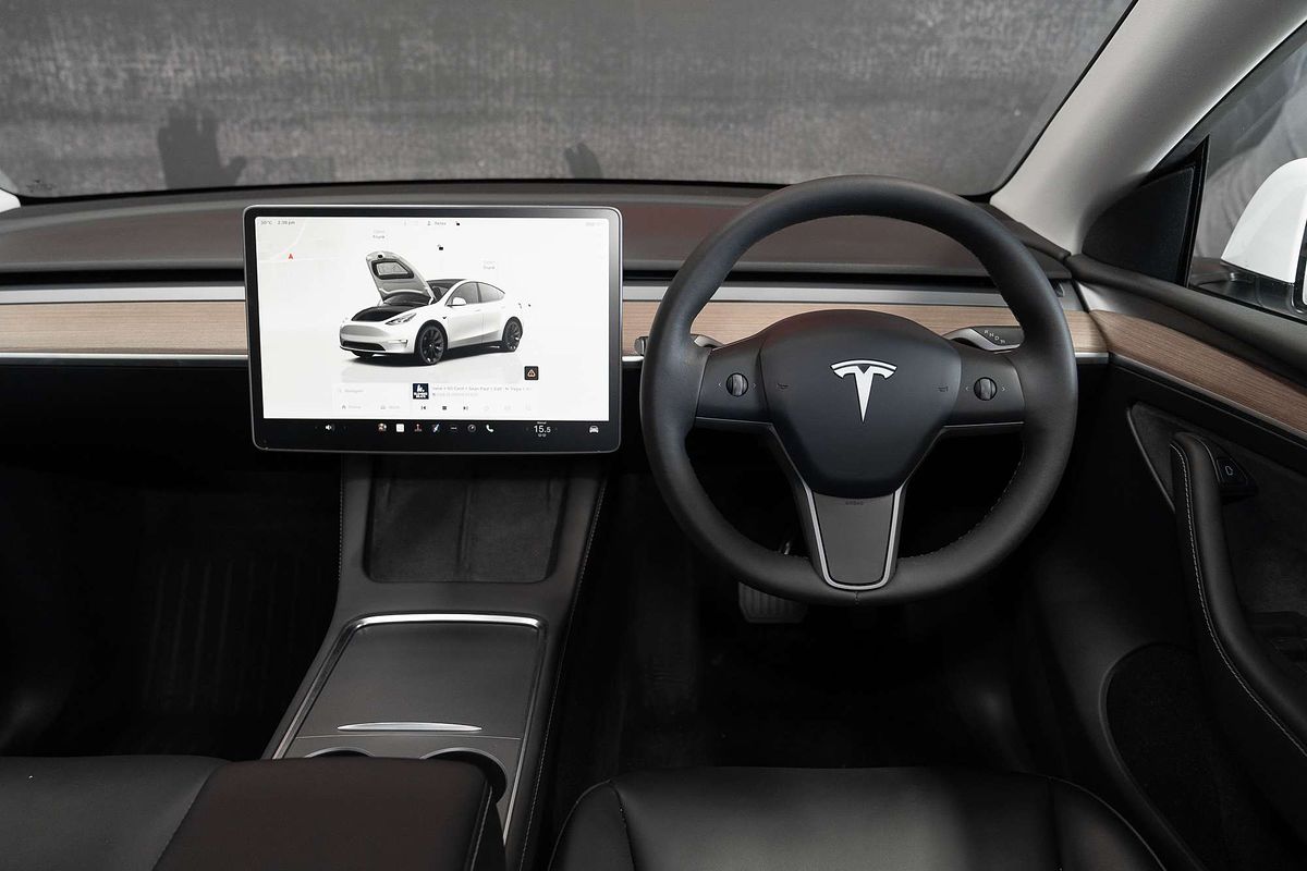 2022 Tesla Model Y Rear-Wheel Drive