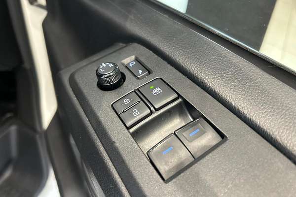 2023 Toyota Hiace GDH300R LWB