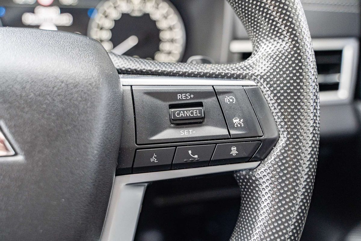 2022 Mitsubishi Outlander ES ZM