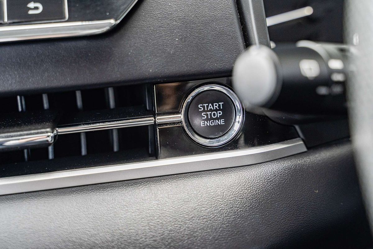 2022 Mitsubishi Outlander ES ZM