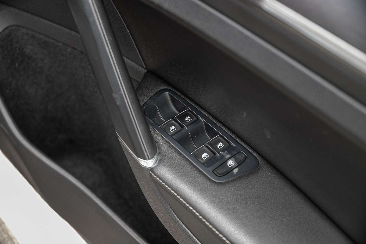 2017 Volkswagen Golf 110TSI Highline 7.5