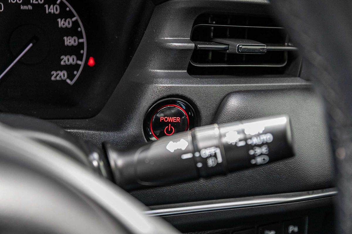 2022 Honda HR-V e:HEV L