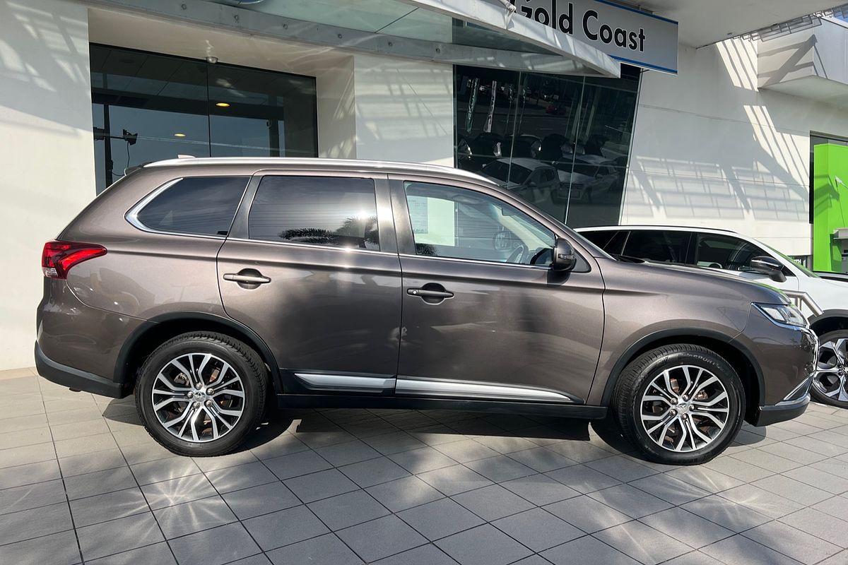 2016 Mitsubishi Outlander LS Safety Pack ZK