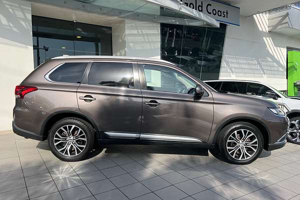 2016 Mitsubishi Outlander LS Safety Pack ZK