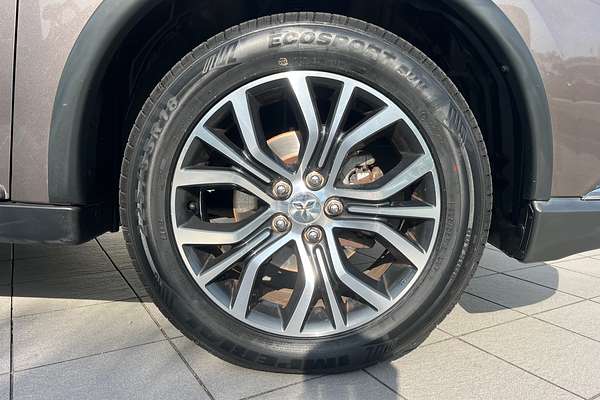 2016 Mitsubishi Outlander LS Safety Pack ZK