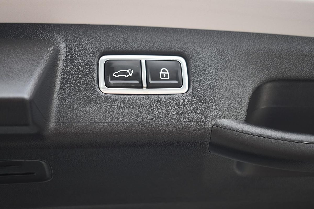 2023 Kia Sorento Sport+ MQ4