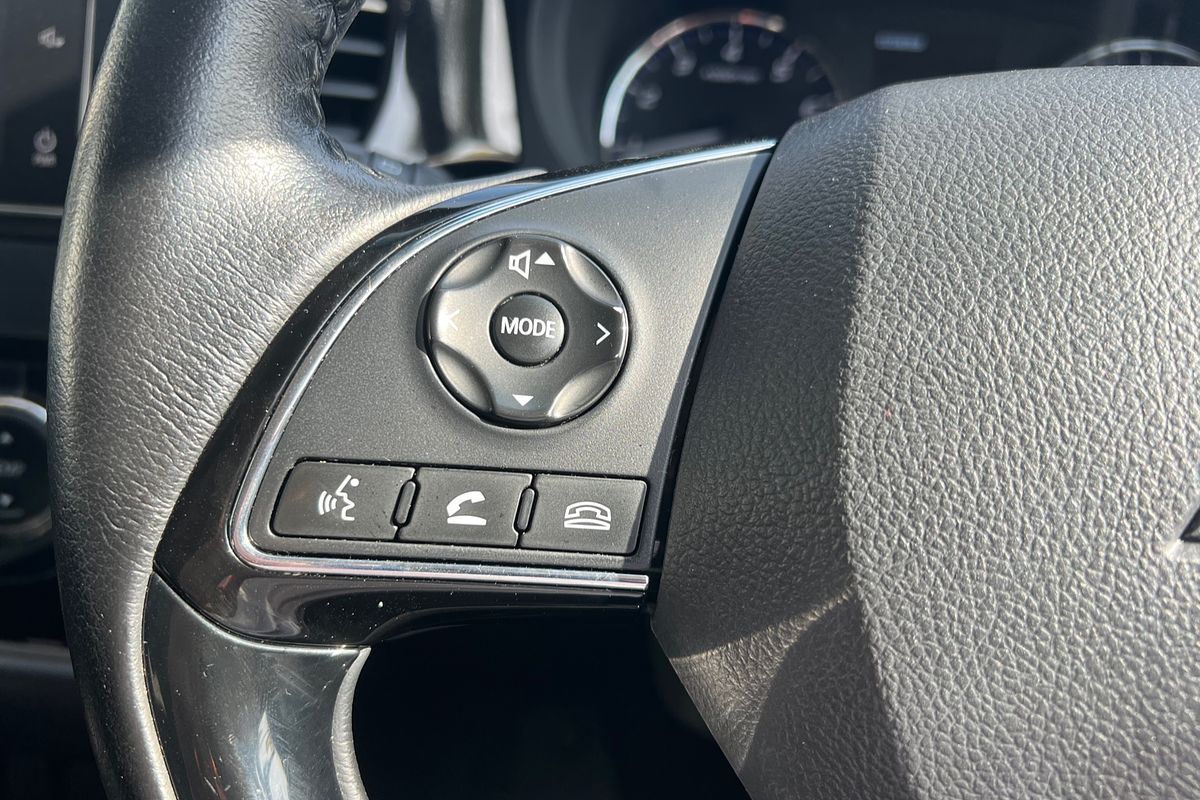 2016 Mitsubishi Outlander LS Safety Pack ZK