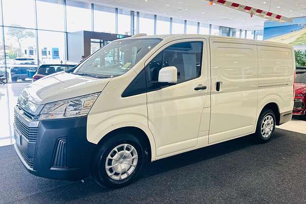 2023 Toyota Hiace GDH300R LWB