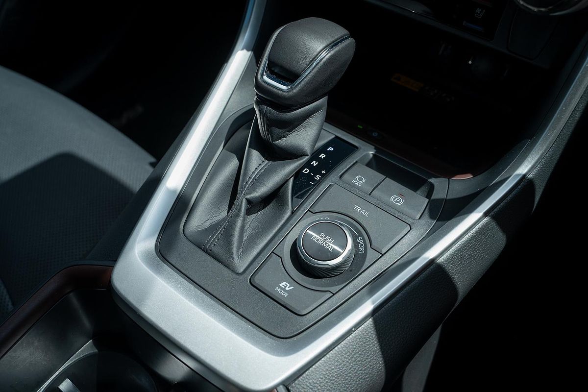 2025 Toyota RAV4 Cruiser AXAH54R