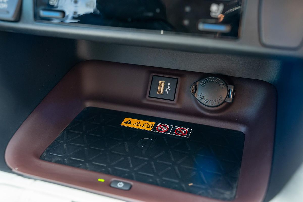 2025 Toyota RAV4 Cruiser AXAH54R