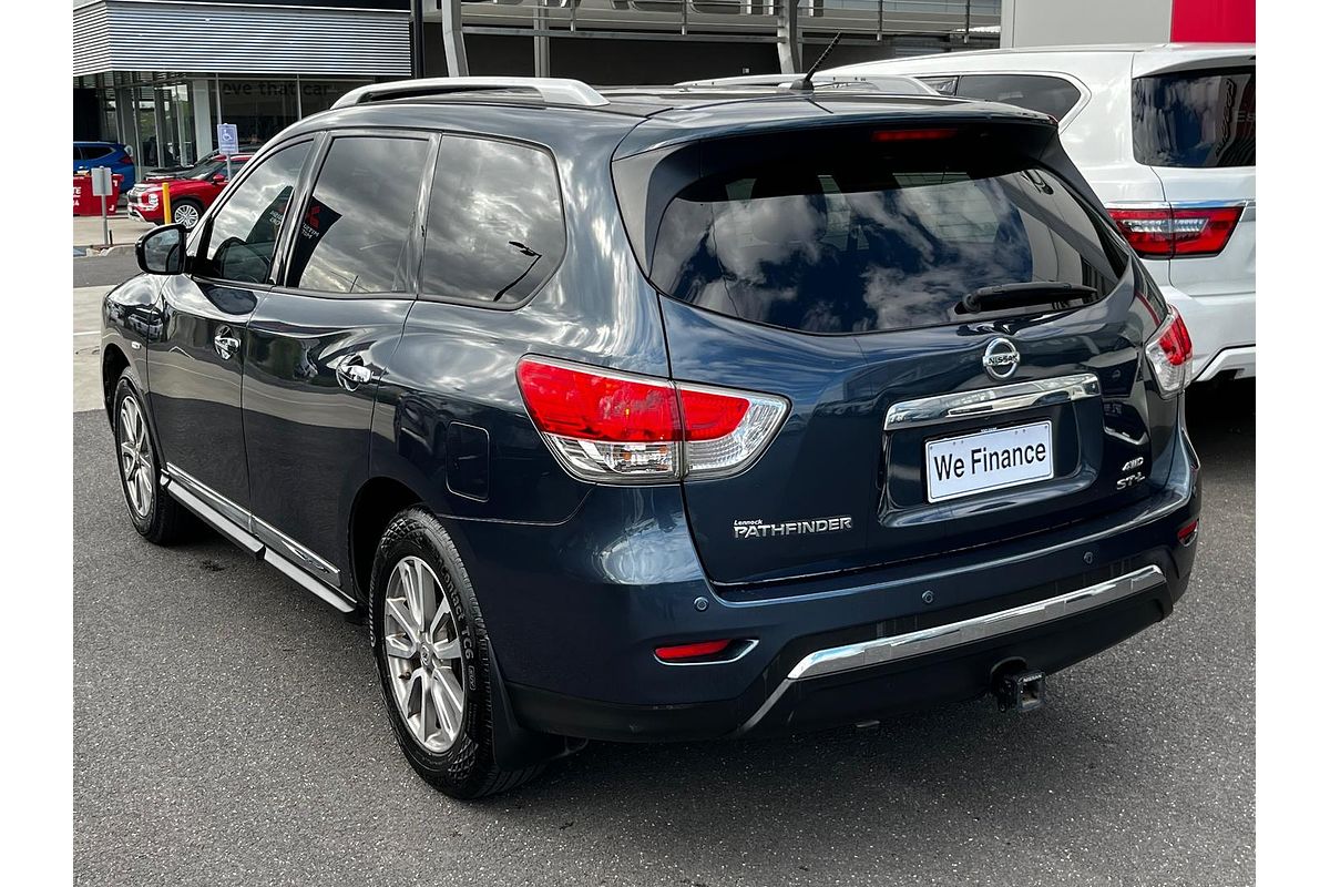 2016 Nissan Pathfinder ST-L R52