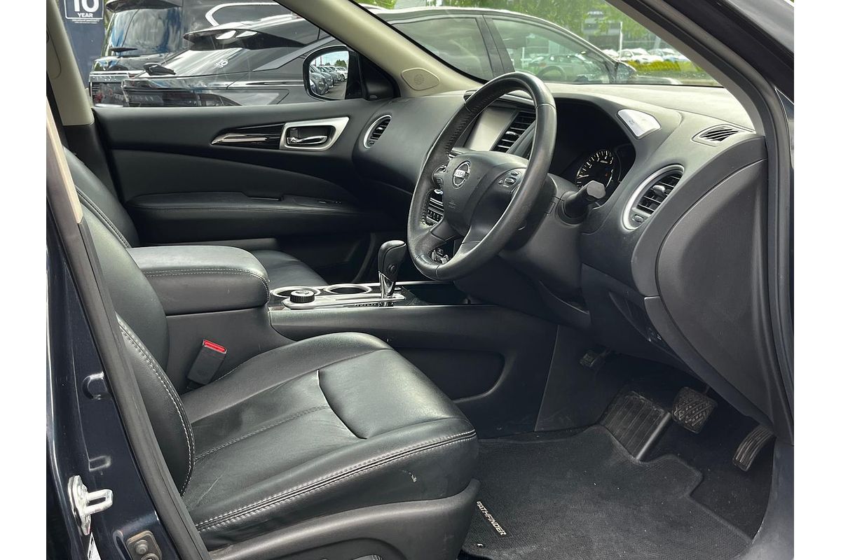 2016 Nissan Pathfinder ST-L R52