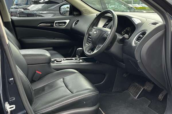 2016 Nissan Pathfinder ST-L R52