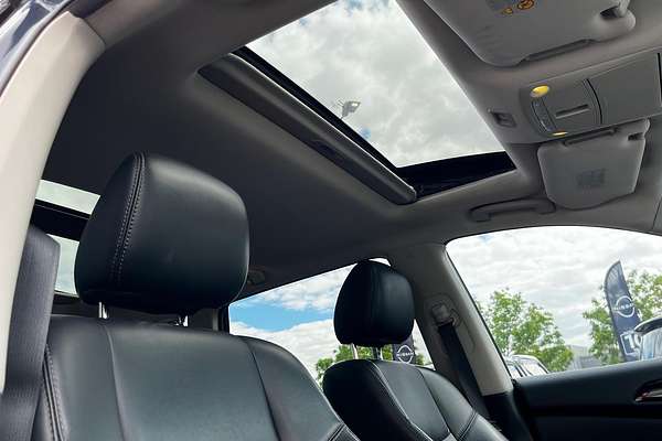 2016 Nissan Pathfinder ST-L R52